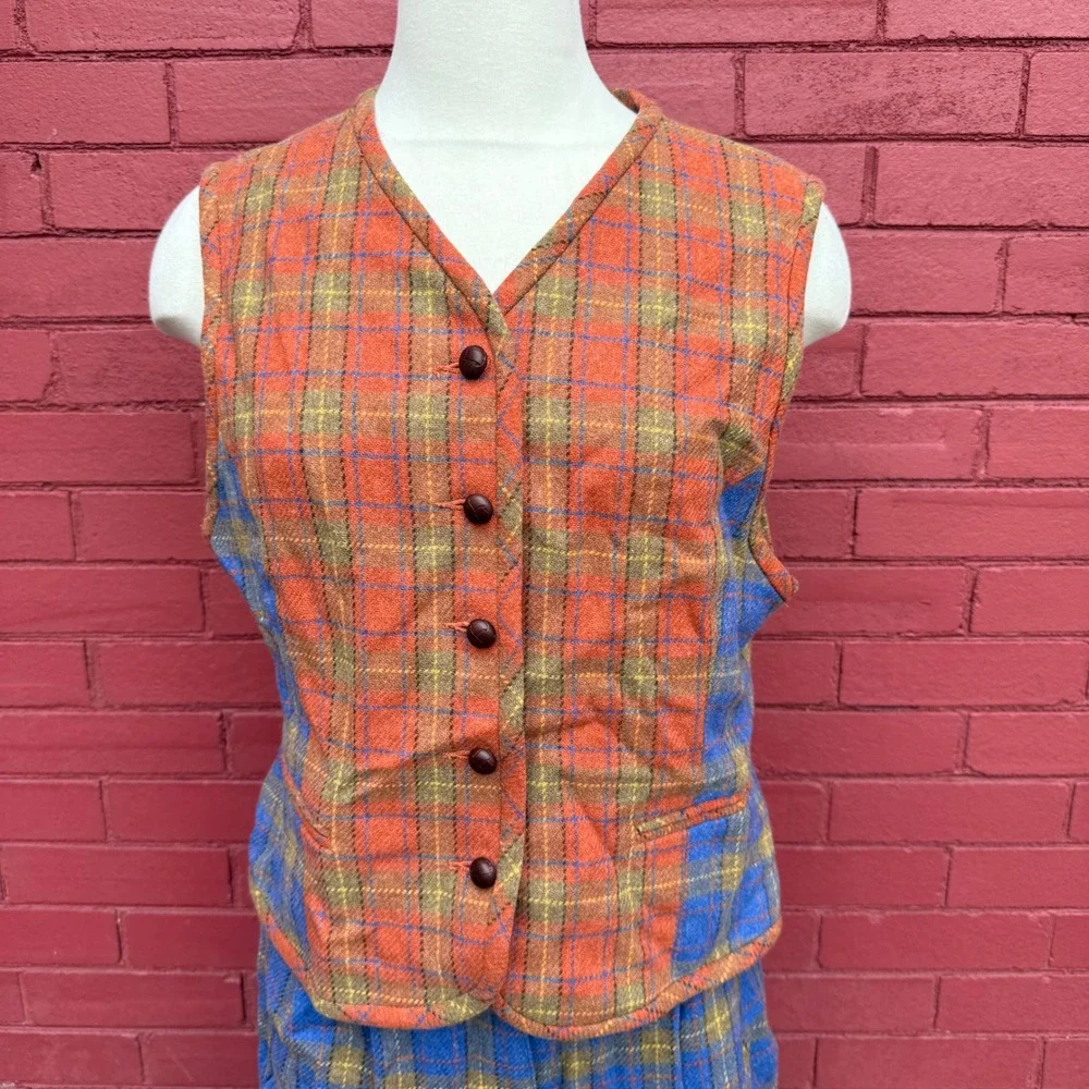 Vintage 80s Liz‎ Claiborne Liz Sport Plaid Wool Blend Vest & Shorts Set Tratan - Picture 2 of 10